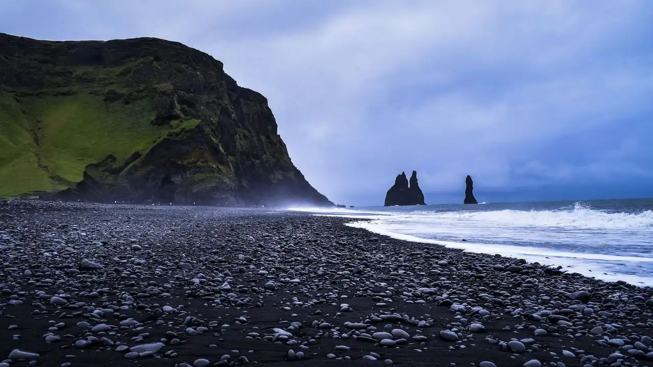 Watching Icelandic Media Improves Comprehension: Recommended TV Shows And Movies