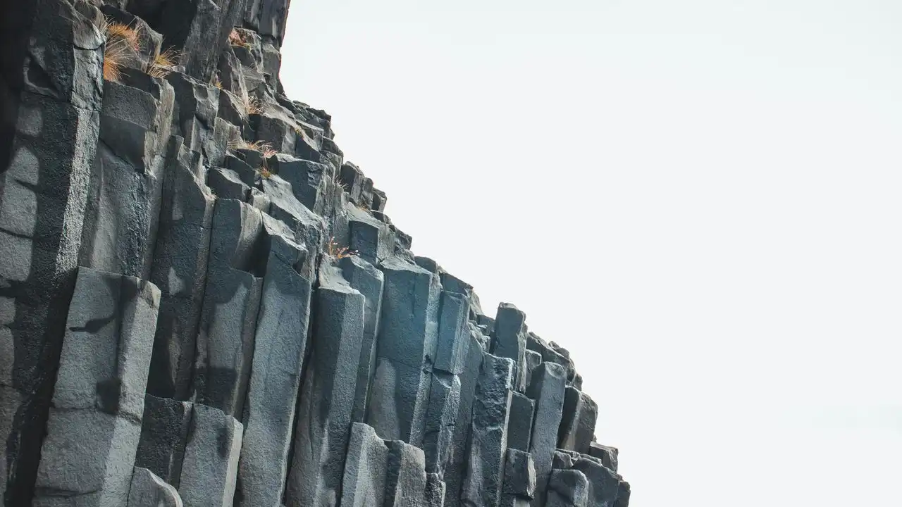 Is Icelandic Hard To Learn? A Realistic Guide For Beginners